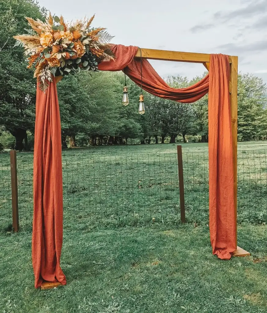 Location d'arche et voilage pour cérémonie ou décoration