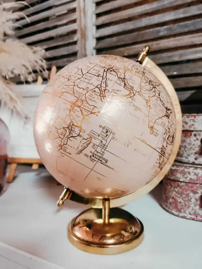 Globe Rose & Or